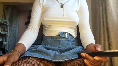 Petite loverr online show from February 12, 6:26 am