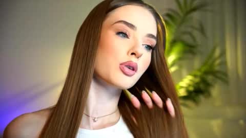 Petitegonwiild online show from October 1, 8:58 pm