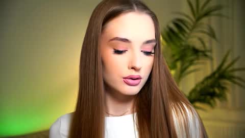 Petitegonwiild online show from October 26, 7:20 pm