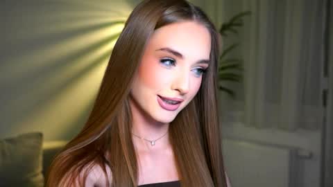 Petitegonwiild online show from May 16, 6:51 pm
