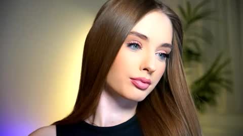 Petitegonwiild online show from September 22, 9:13 pm