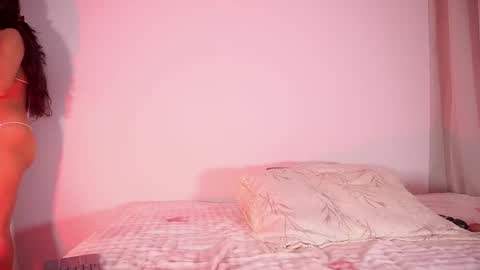 Petiteprinces online show from December 20, 4:38 am