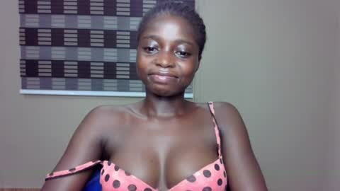 petitexxebony online show from June 18, 3:08 am