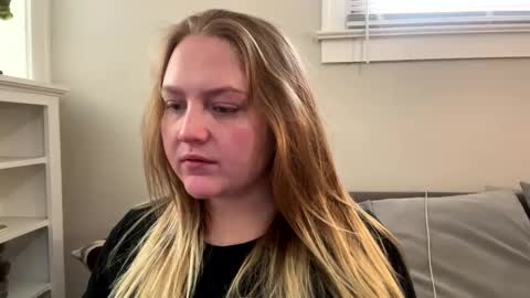 PhatAssBlond online show from February 17, 5:44 pm