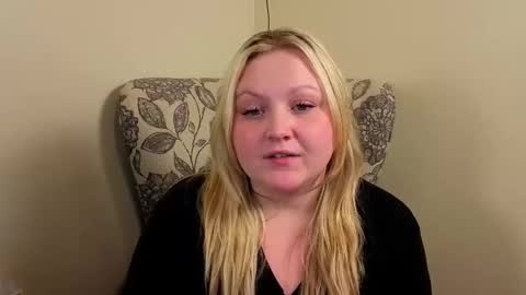PhatAssBlond online show from May 29, 3:26 am