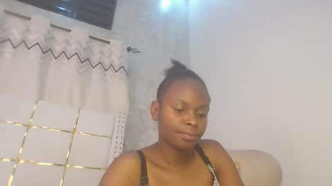 phoebe online show from February 9, 7:49 pm