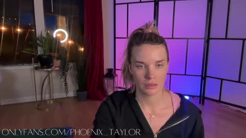 PHOENIX TAYLOR online show from March 10, 2:50 am