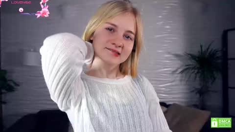 Hann G. Jones online show from October 22, 7:02 am