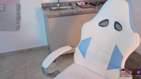 Liz online show from September 11, 9:04 pm