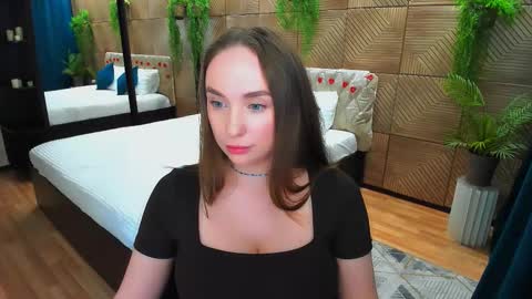 Emelie online show from March 15, 4:09 pm