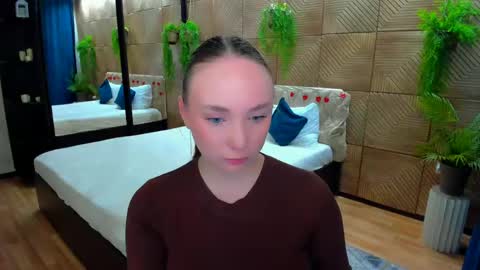 Emelie online show from April 14, 10:15 am