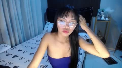 dee online show from February 17, 6:28 pm