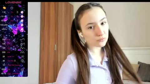 pingviluly online show from November 25, 5:42 am