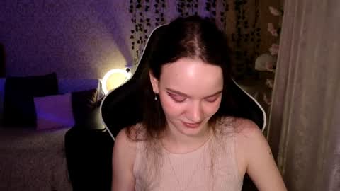 Stephanie online show from April 5, 7:57 pm