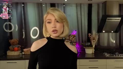 Adele online show from February 27, 9:00 am