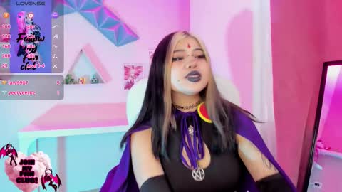 PINKK online show from October 31, 2:10 pm