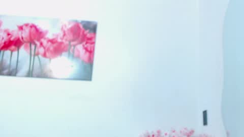 pinky_f00x online show from April 6, 7:26 pm