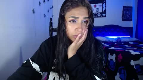 VIOLETA LOPEZ online show from January 6, 7:56 pm