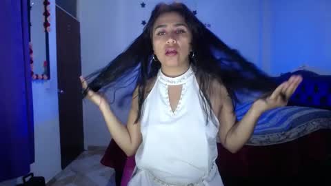 VIOLETA LOPEZ online show from February 26, 12:16 pm