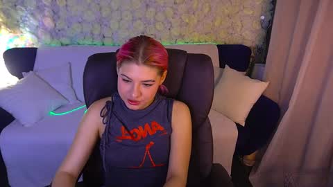 pinkytrix online show from May 27, 6:10 am