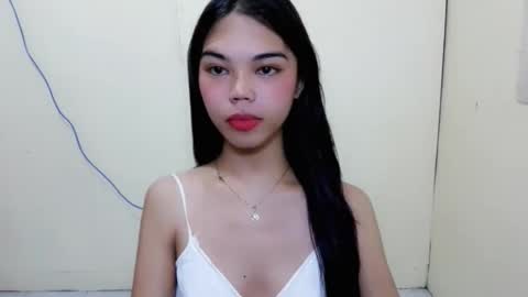 The Girl Named Eyve online show from April 3, 8:18 pm