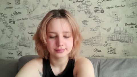 Caroline online show from April 17, 4:14 am