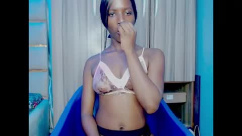 Ella online show from June 7, 7:26 am
