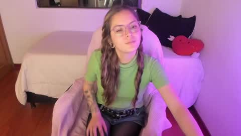 pixie online show from May 16, 6:27 am