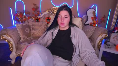 pixiehott online show from October 29, 12:37 am