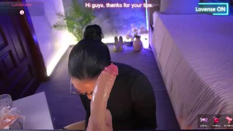 Lora online show from October 13, 3:36 pm