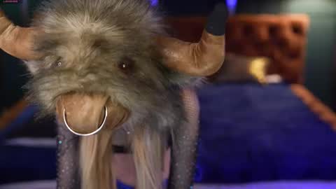 Lana online show from December 5, 2:33 am