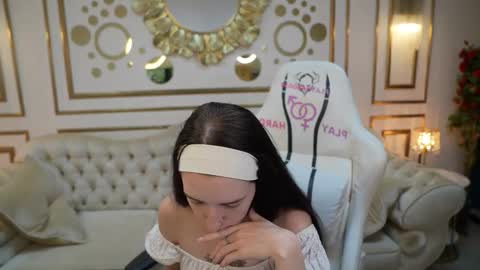 Lana online show from September 10, 10:15 am