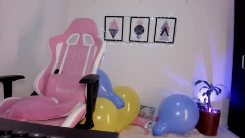 Jasmine online show from October 18, 2:14 am