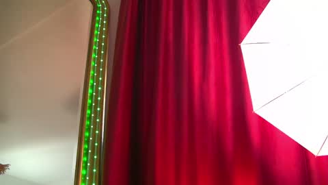 poison_milf_ online show from May 10, 4:25 am