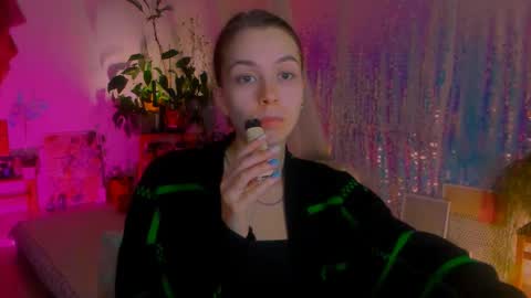 Martha online show from February 9, 9:28 pm