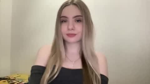 polishangel222 online show from February 26, 4:39 pm