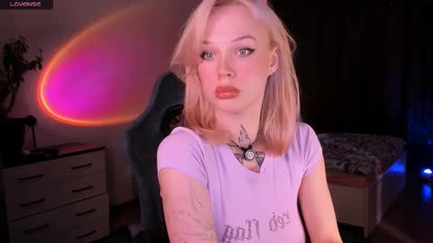 Megan.online  online show from March 28, 3:44 pm