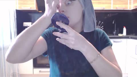 popkornmolli online show from February 25, 8:02 am