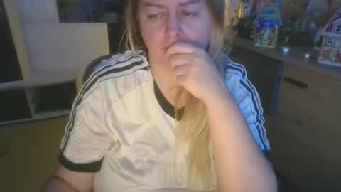 MelissOfficial online show from January 11, 8:14 pm