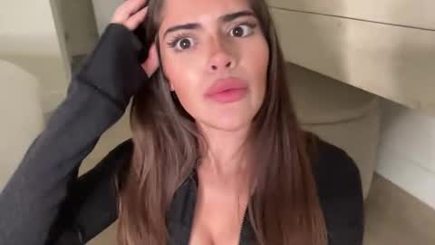 Selena online show from February 27, 12:32 am