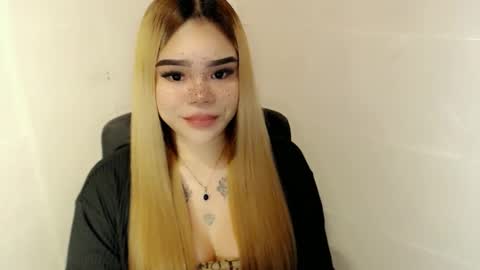 MAXXINE online show from February 1, 2:54 am