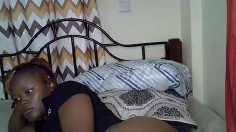 pretty_maya2 online show from September 27, 5:03 am