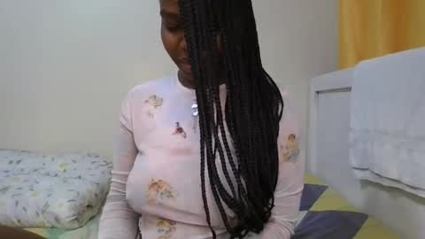 pretty_shila online show from September 18, 9:35 pm