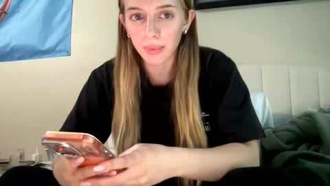 prettymeowgirly online show from March 16, 9:41 pm