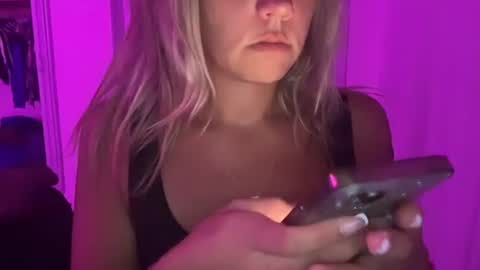 prettyyykittyyy22 online show from September 25, 3:27 am