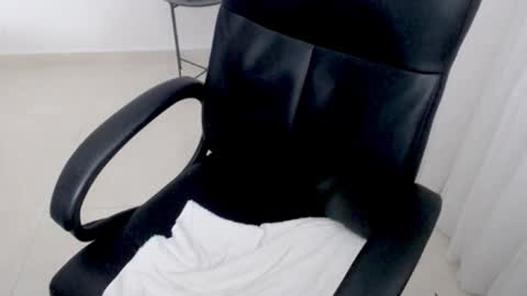 valery dollx online show from March 26, 1:41 am