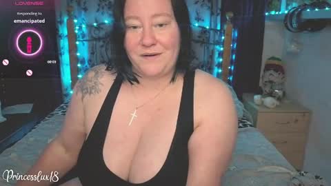 Lux Alot Luxi online show from April 30, 7:41 pm