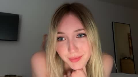 Kate online show from July 5, 5:07 pm