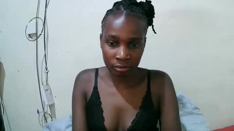 pritty_amber online show from April 3, 5:55 pm