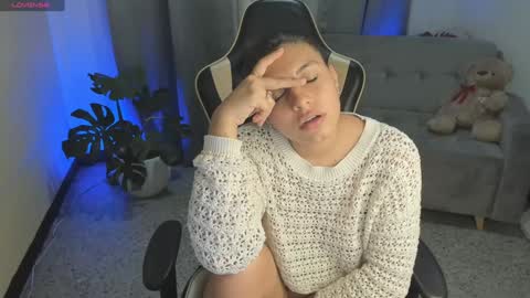    INDEPENDENT MODEL online show from January 14, 5:08 am